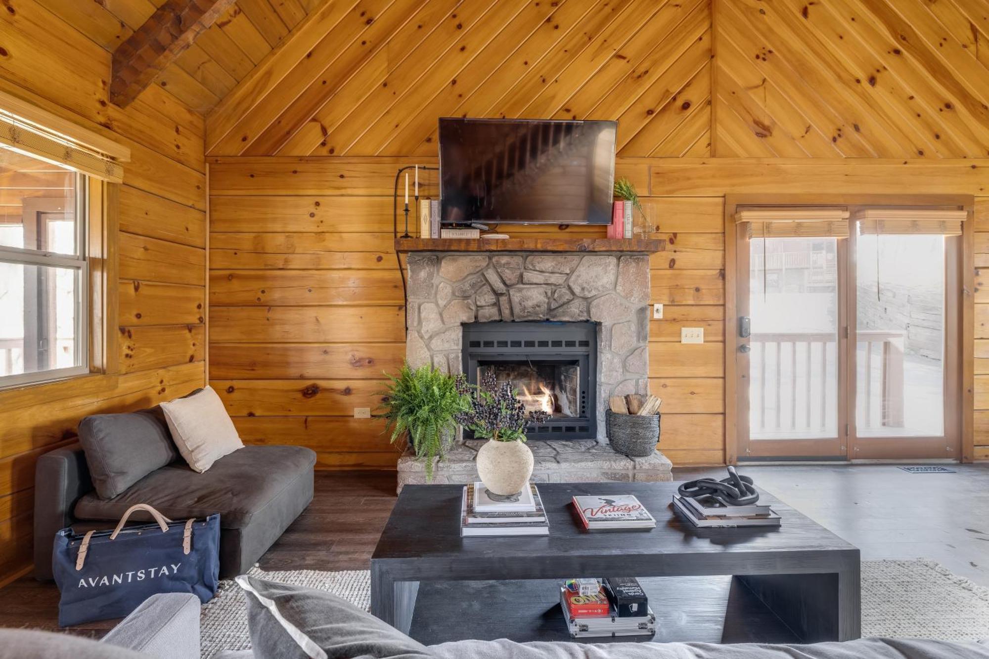 פיג'ן פורג' Dudley III By Avantstay Cosy Mountain Home W Hot Tub Great Views מראה חיצוני תמונה