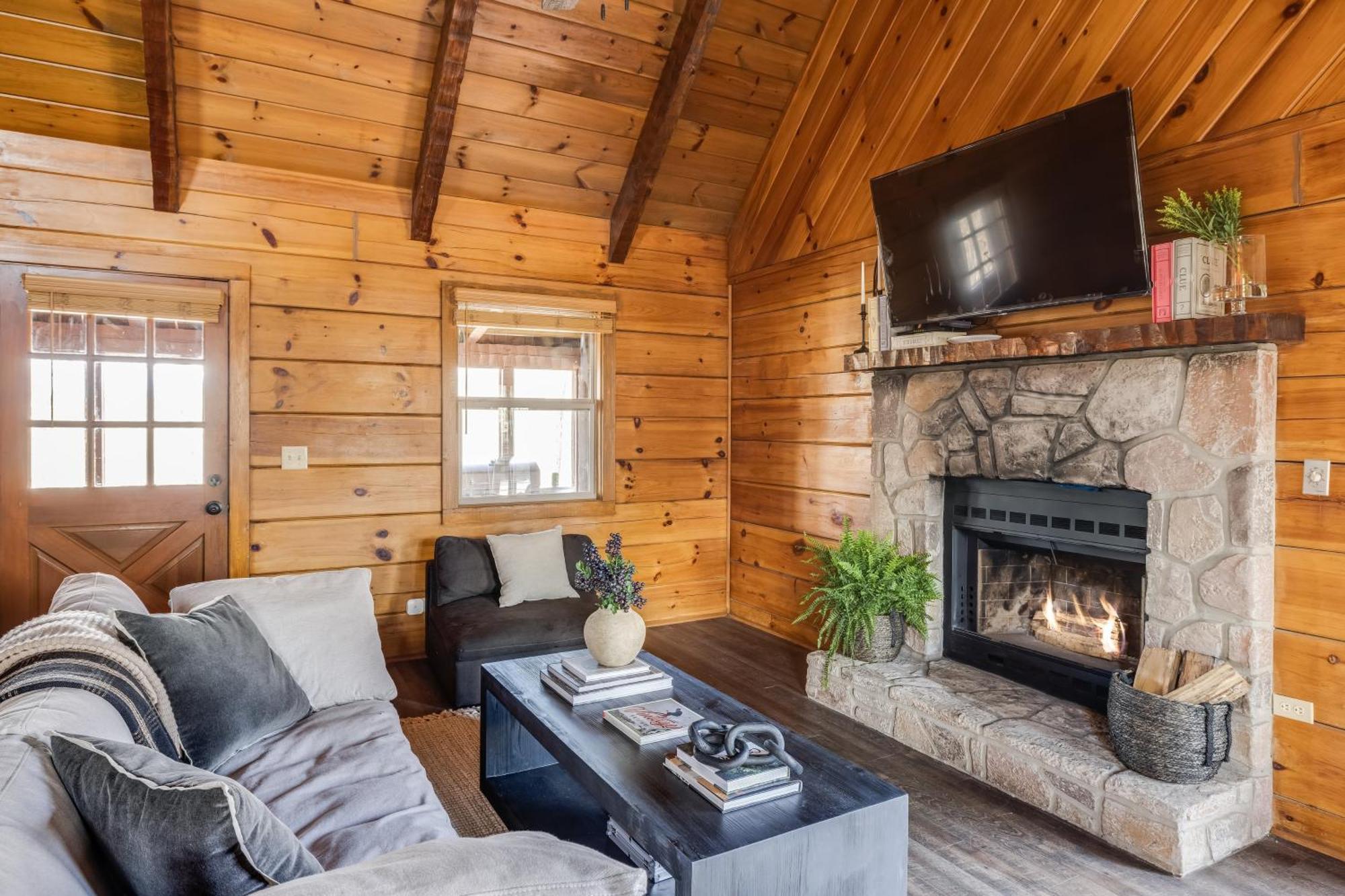 פיג'ן פורג' Dudley III By Avantstay Cosy Mountain Home W Hot Tub Great Views מראה חיצוני תמונה